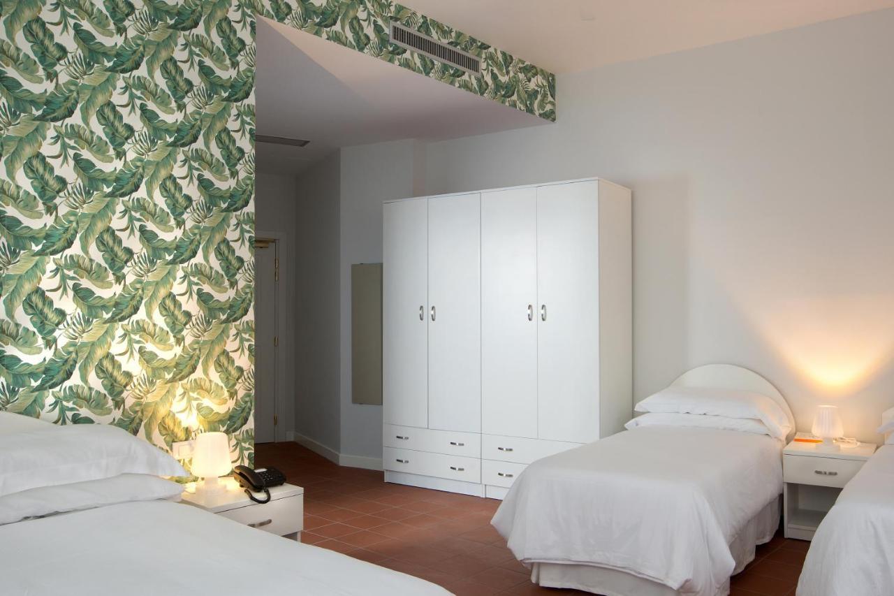 Palazzo Sant'Antonio Hotel Наполи Екстериор снимка