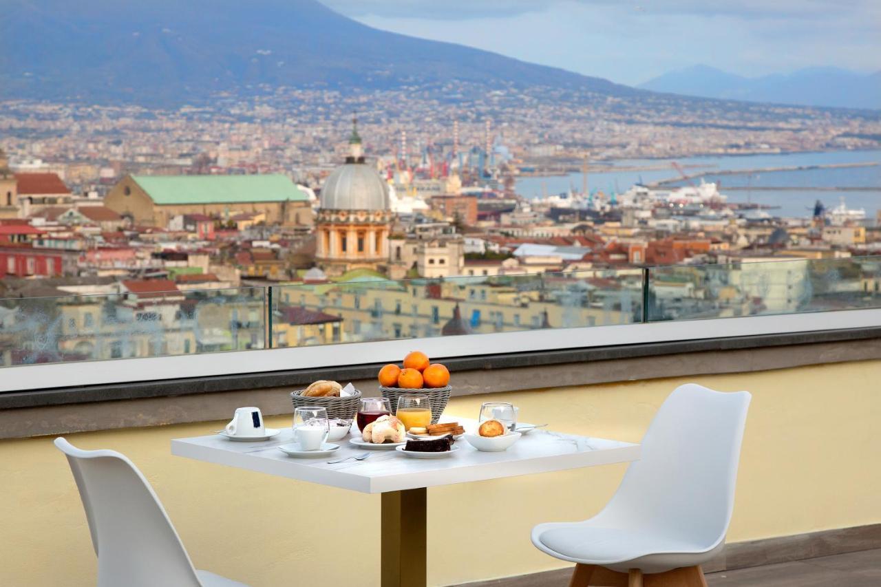 Palazzo Sant'Antonio Hotel Наполи Екстериор снимка