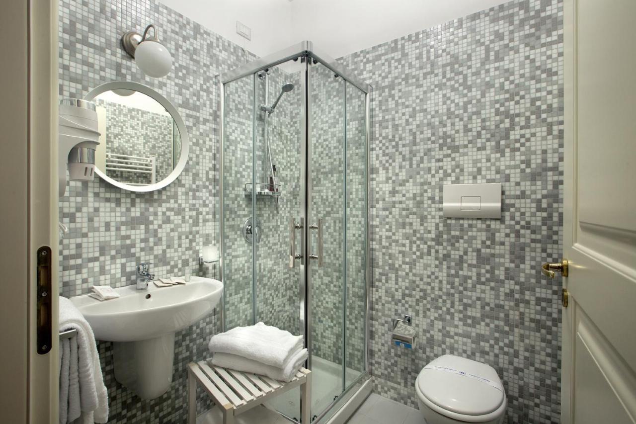 Palazzo Sant'Antonio Hotel Наполи Екстериор снимка