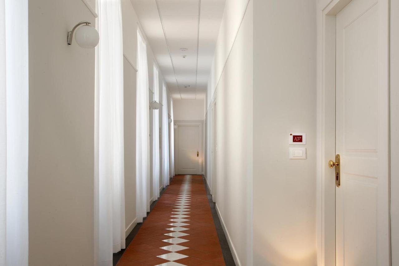 Palazzo Sant'Antonio Hotel Наполи Екстериор снимка