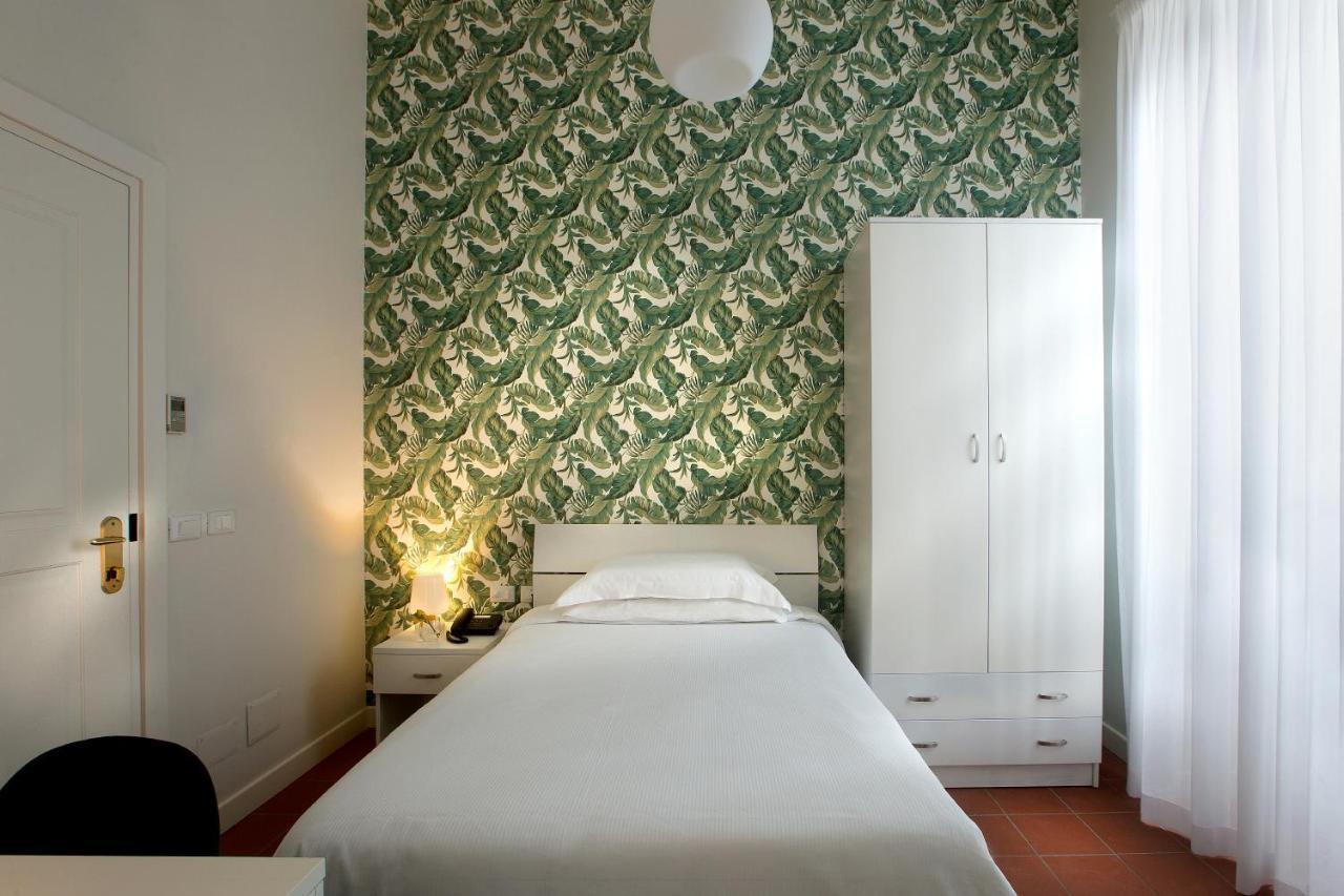 Palazzo Sant'Antonio Hotel Наполи Екстериор снимка